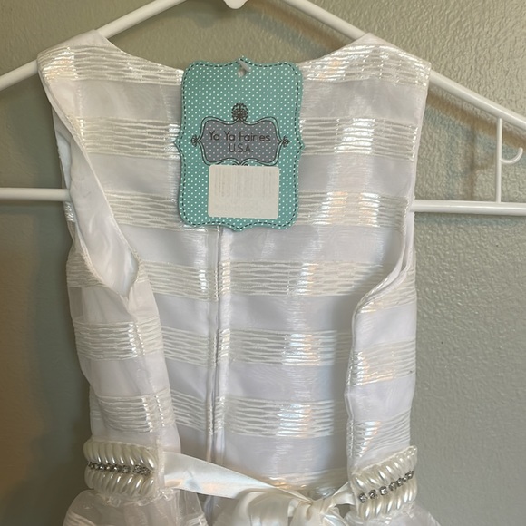 Girls white dress - Picture 4 of 7